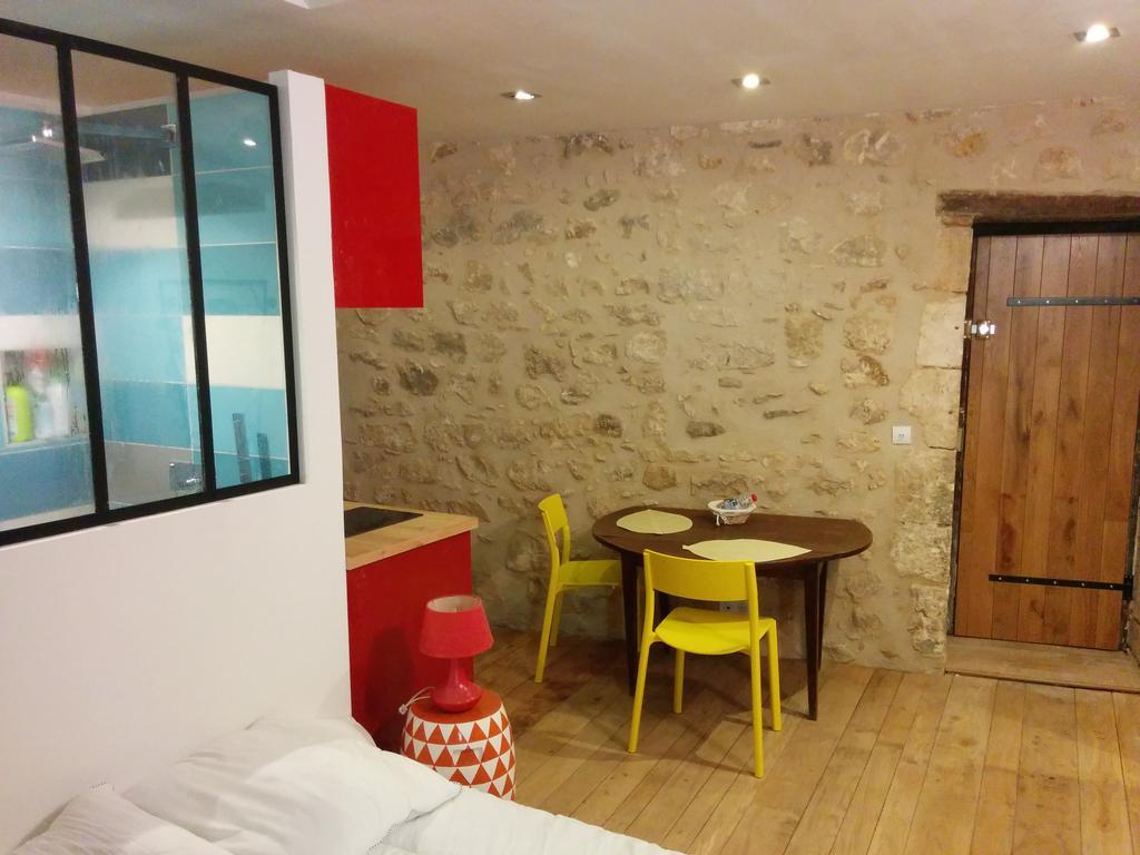 Tour Duguesclin Apartment Шовини Екстериор снимка